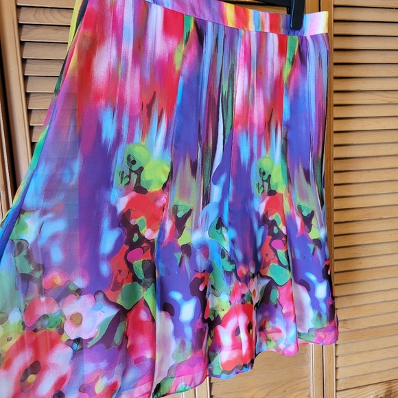 Melanie Lyne Flowy Colorful Abstract Skirt - Picture 7 of 7